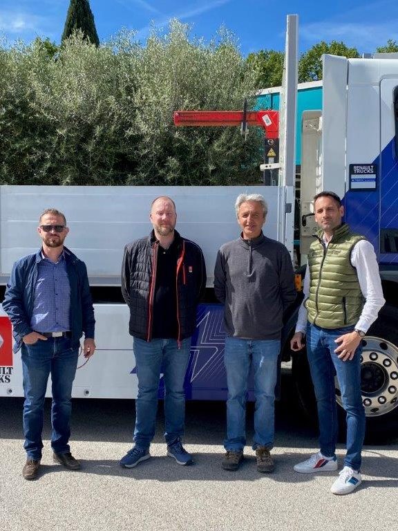 Prolians et France Transport, camion grue électrique